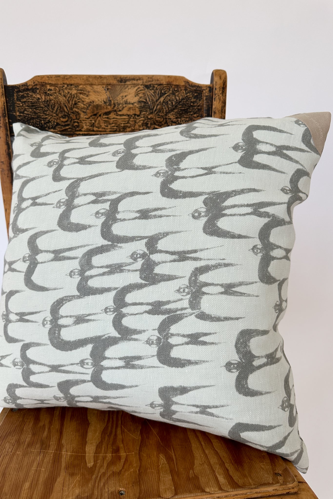 Minä Perhonen - Ravioli Cushion Hello Swallow - AAS7755K - Image 5