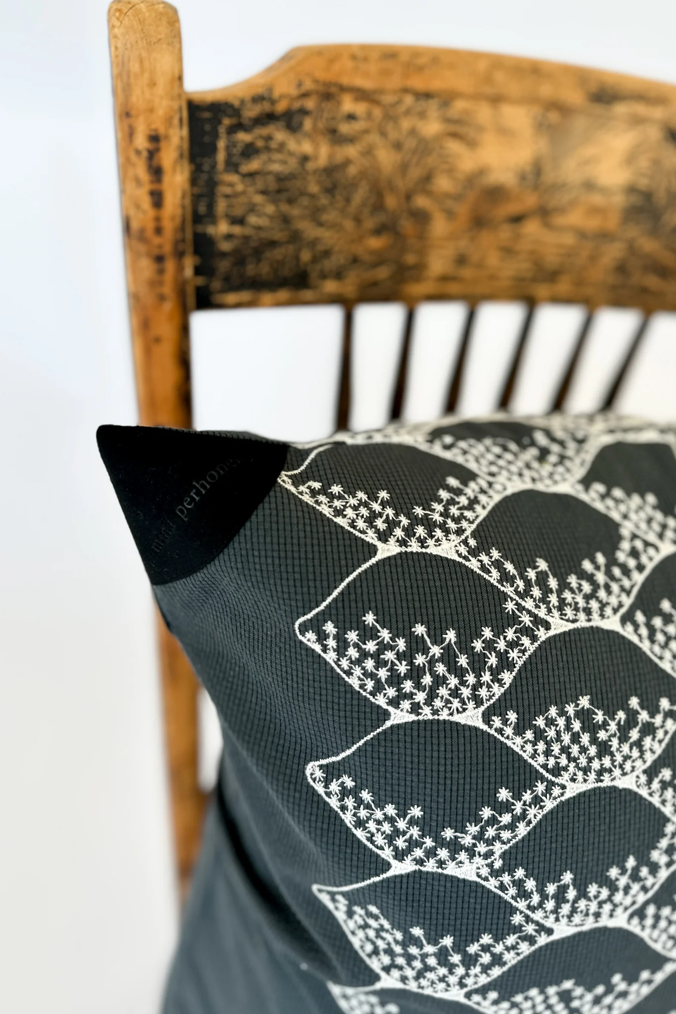 Minä Perhonen - Ravioli Cushion Sitruuna - AAS7758K - Image 4